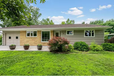 47 Skyline Drive, Mankato, MN 56001 - Photo 4