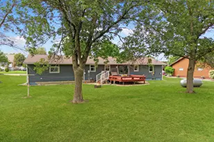 201 Main Ave, Chandler, MN 56122 - Photo 8