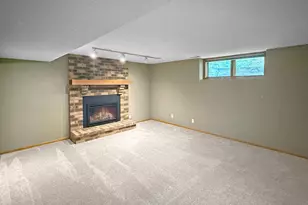 13701 Wood Ln, Minnetonka, MN 55305 - Photo 34