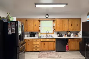 598 Prospect Ave, Windom, MN 56101 - Photo 10