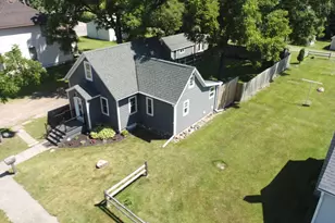 315 4th Ave SE, Milaca, MN 56353 - Photo 2