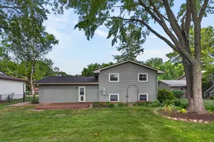 5570 Schutta Rd, Shoreview, MN 55126 - Photo 28
