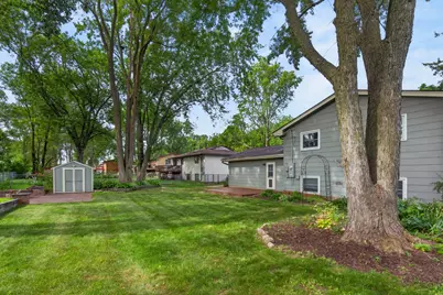 5570 Schutta Road, Shoreview, MN 55126 - Photo 26