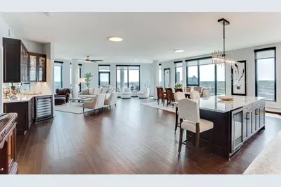 1240 S 2nd Street #1601, Minneapolis, MN 55415 - Photo 2