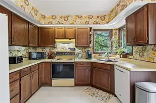 E865 Woodridge Dr, Eau Claire, WI 54701 - Photo 14
