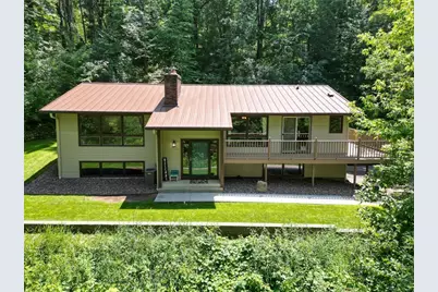 E865 Woodridge Drive, Eau Claire, WI 54701 - Photo 2