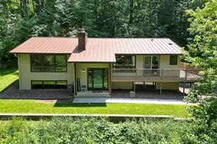 E865 Woodridge Dr, Eau Claire, WI 54701 - Photo 2