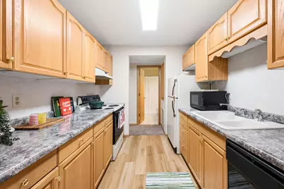 130 E Demont Avenue E #348, Little Canada, MN 55117 - Photo 16