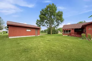 1017 9th St, Gaylord, MN 55334 - Photo 34