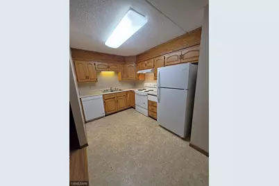 208 E Alabama Street #4, Saint Croix Falls, WI 54024 - Photo 10