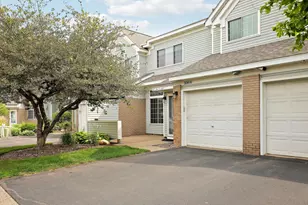 506 Lovell Ave, Roseville, MN 55113 - Photo 2