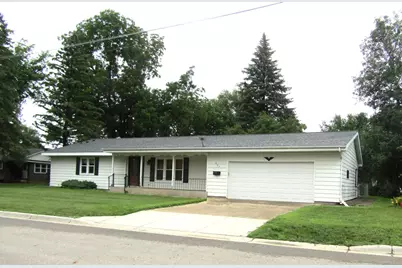 407 Eichelberger Avenue, Montevideo, MN 56265 - Photo 1