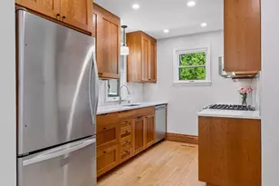 2221 Selby Ave, Saint Paul, MN 55104 - Photo 8