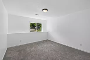 926 Galtier St, Saint Paul, MN 55117 - Photo 24