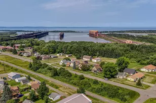 4106 E 1st St, Superior, WI 54880 - Photo 14