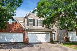 2782 Spy Glass Dr, Chaska, MN 55318 - Photo 2