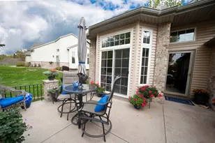 7013 Connelly Ct, Savage, MN 55378 - Photo 6