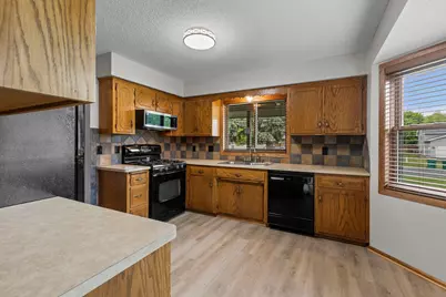1009 Gramsey Place, Burnsville, MN 55306 - Photo 6