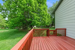 1009 Gramsey Pl, Burnsville, MN 55306 - Photo 52