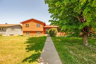 1221 21st St S, Virginia, MN 55792 - Photo 1