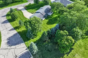 704 Lincoln Ave SW, Wadena, MN 56482 - Photo 2