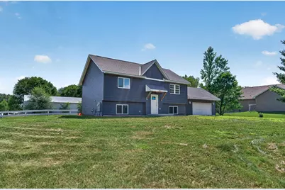 4430 214th Avenue NW, Oak Grove, MN 55303 - Photo 2