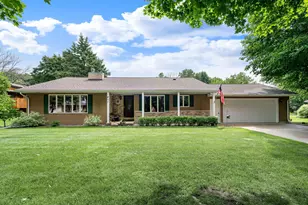 1807 9th, Austin, MN 55912 - Photo 1