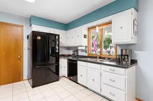 1807 9th St SW, Austin, MN 55912 - Photo 34