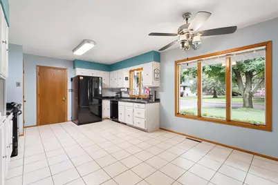1807 9th, Austin, MN 55912 - Photo 28