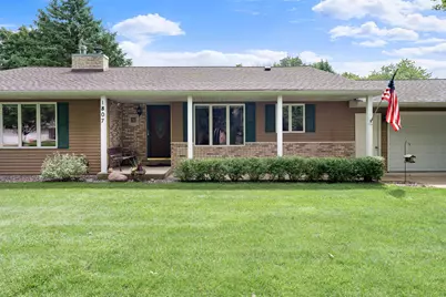 1807 9th, Austin, MN 55912 - Photo 2