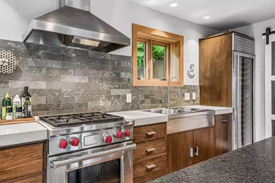 747 Kenwood Parkway, Minneapolis, MN 55403 - Photo 26