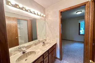 9881 170th St W, Lakeville, MN 55044 - Photo 32