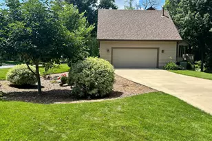 9881 170th St W, Lakeville, MN 55044 - Photo 44
