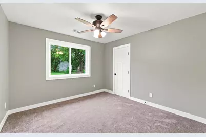 210 S Chestnut Street, Belle Plaine, MN 56011 - Photo 16