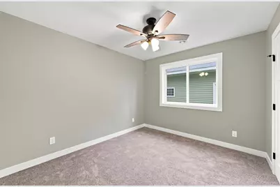210 S Chestnut Street, Belle Plaine, MN 56011 - Photo 14