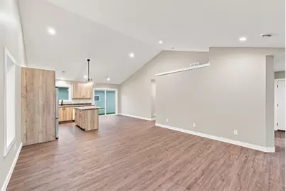 210 S Chestnut Street, Belle Plaine, MN 56011 - Photo 6