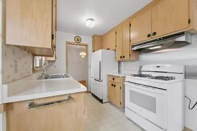 6400 Perry Avenue N, Brooklyn Center, MN 55429 - Photo 2