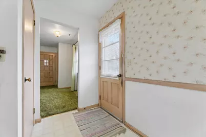 6400 Perry Avenue N, Brooklyn Center, MN 55429 - Photo 14