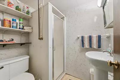 6400 Perry Avenue N, Brooklyn Center, MN 55429 - Photo 20