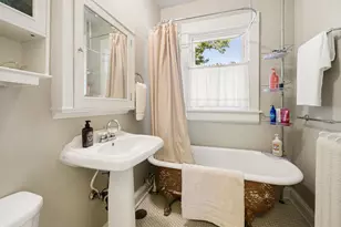 1060 Hague Ave, Saint Paul, MN 55104 - Photo 32