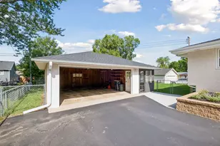 5919 Carlson St, Shoreview, MN 55126 - Photo 40