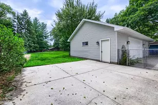 3019 W Old Shakopee Road W, Bloomington, MN 55431 - Photo 44