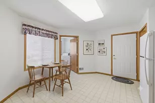14516 Eureka Ct, Apple Valley, MN 55124 - Photo 16