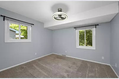 8720 45th Avenue N, New Hope, MN 55428 - Photo 10