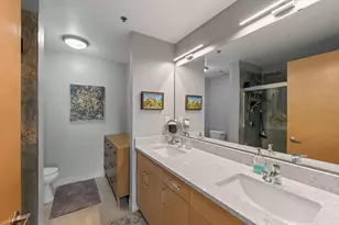 215 10th Ave S, Minneapolis, MN 55415 - Photo 16