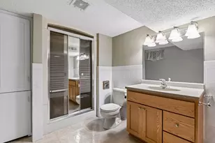10600 President Dr NE, Blaine, MN 55434 - Photo 20