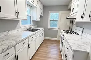 604 13th St SW, Willmar, MN 56201 - Photo 10