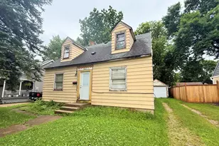 604 13th St SW, Willmar, MN 56201 - Photo 1