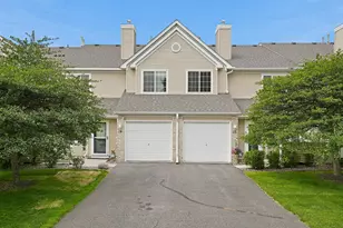 2255 Ranchview Ln N, Plymouth, MN 55447 - Photo 2