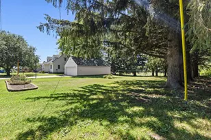 13465 619th Ave, Hutchinson, MN 55350 - Photo 38